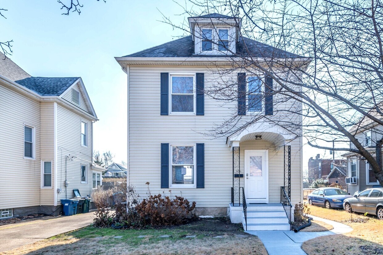 Primary Photo - 7545 Flora Ave