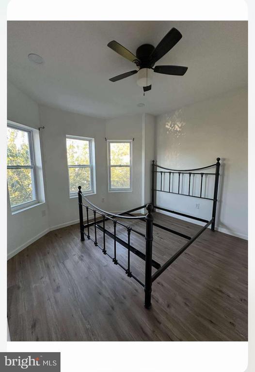 Foto del edificio - 5320 Kershaw St