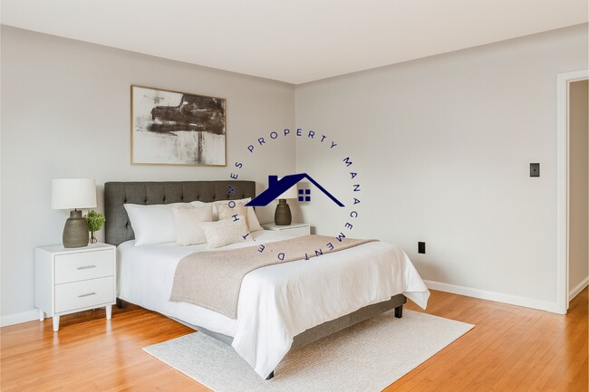 Foto del edificio - 17534 Evergreen Rd