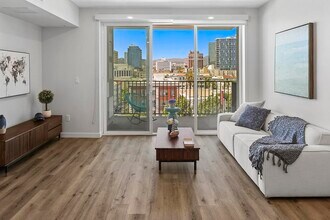 Building Photo - 2783 Francis Ave