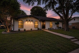 Building Photo - 1505 Rocky Cove Cir