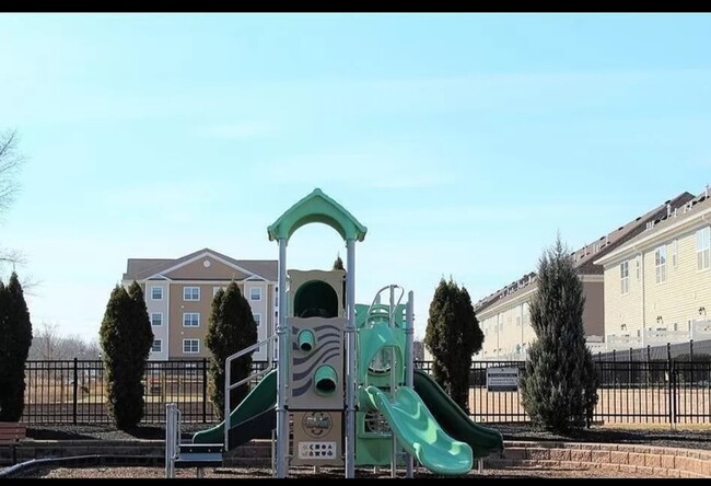 Play area - 646 Strassle Way