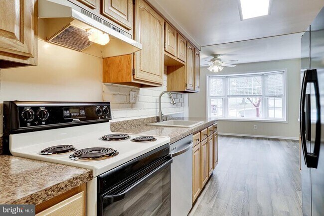 Foto del edificio - 6020 Kerrwood St