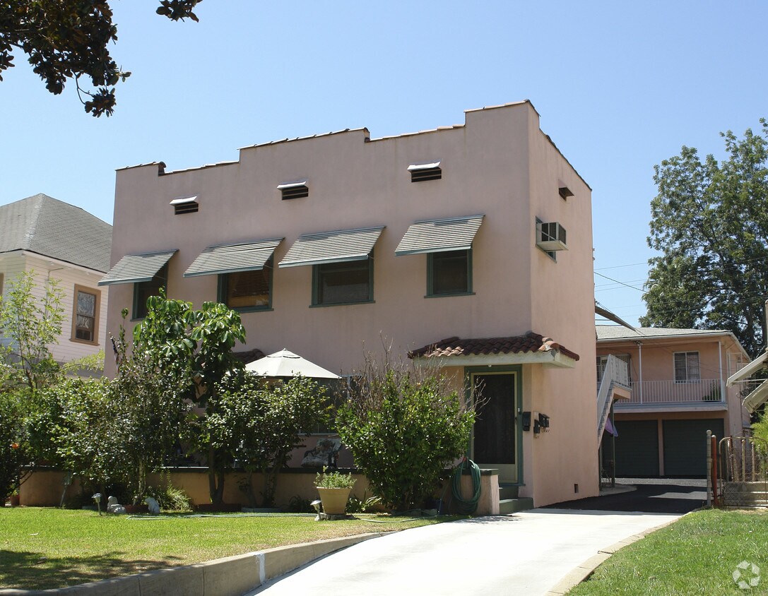 Building Photo - 109-111 N Granada Ave