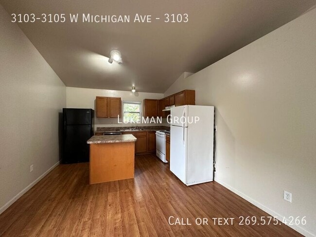 Building Photo - 3103-3105 W Michigan Ave-3103