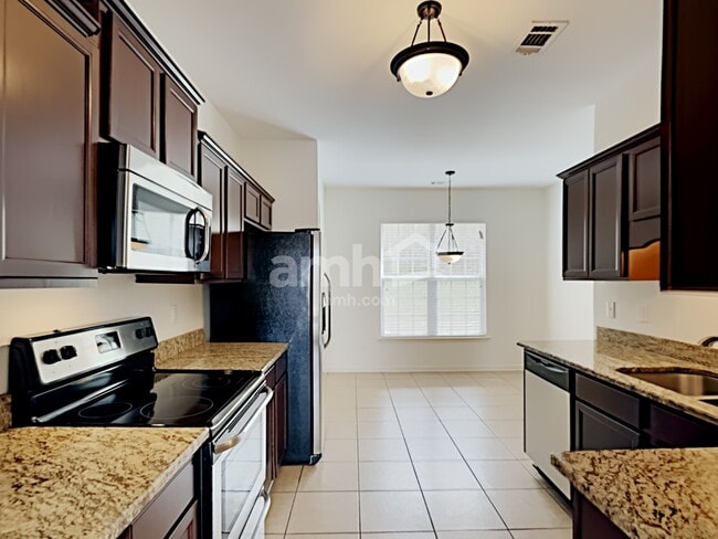 Foto del edificio - 1050 Kentshire Cv