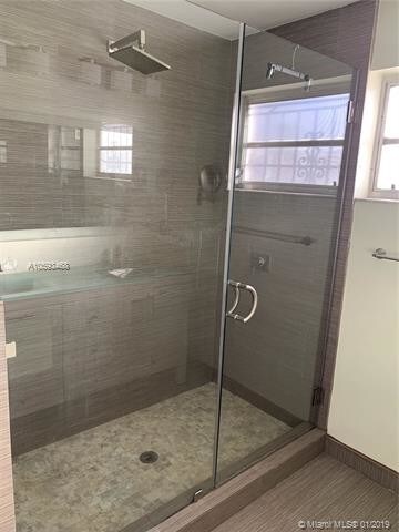 Foto del edificio - 354 E 62nd St