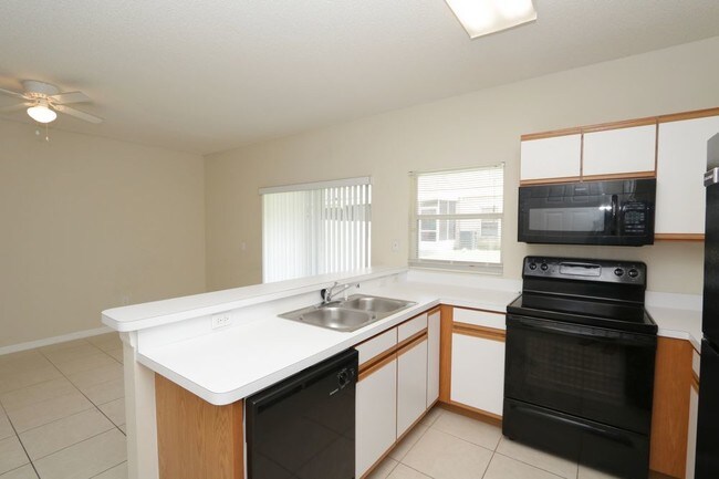 Foto del edificio - 30136 Barnaby Ln