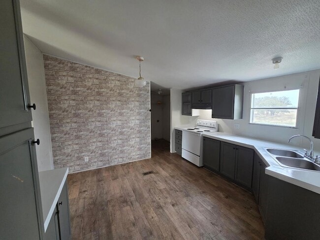 Building Photo - 13675 Hero Way W