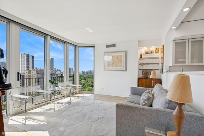 Foto del edificio - 1515 N Astor St