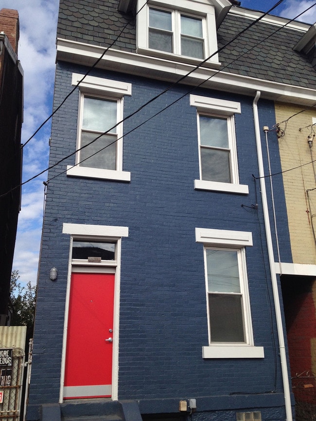 Building Photo - 3345 Ligonier St