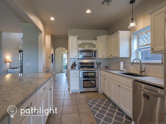 Foto del edificio - 1918 E 135Th Street, Bixby, OK, 74008