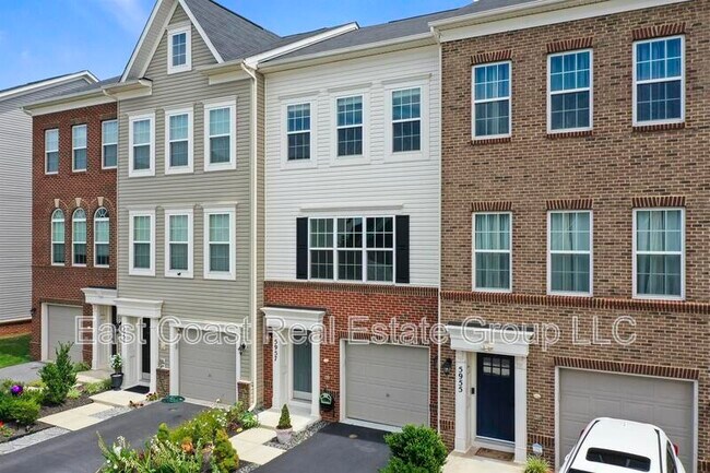 Foto del edificio - 5957 Whelan Ln