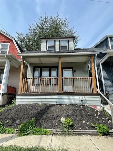 Building Photo - 2115 6th Ave