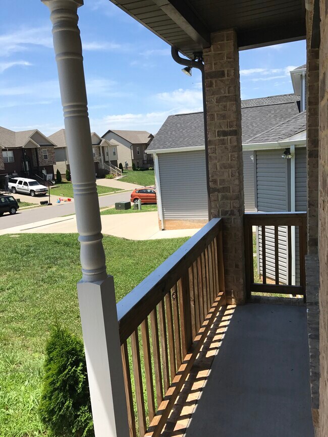 Foto del edificio - Clarksville Furnished  Home