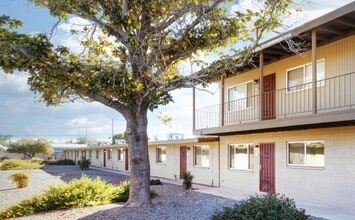 Building Photo - 2861 N Columbus Blvd