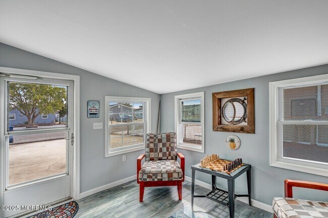 Foto del edificio - 28 S Los Angeles Dr