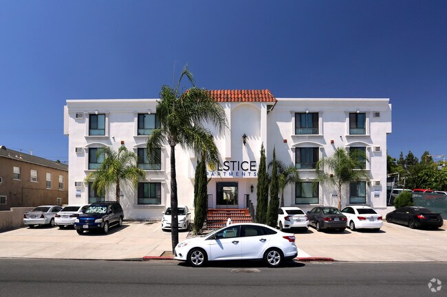 Edificio - The Solstice