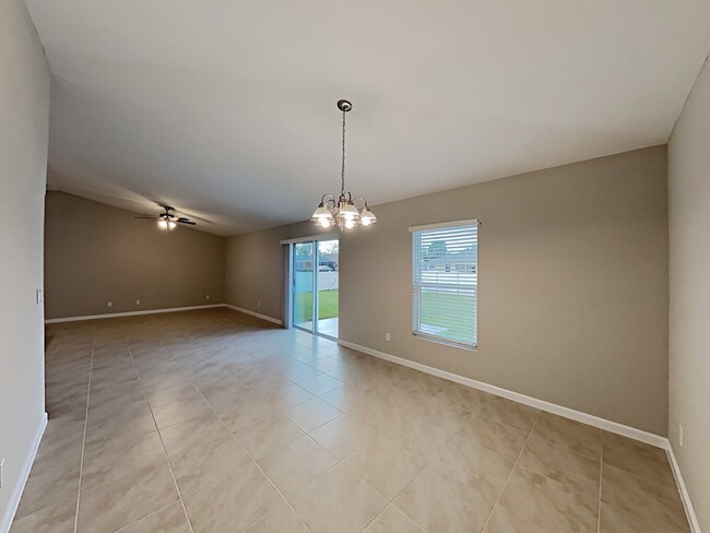 Foto del edificio - 841 SW Kappa Ave