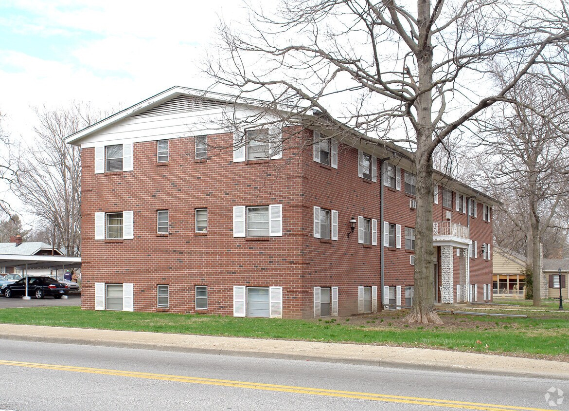 Building Photo - 5910 Carrollton Ave