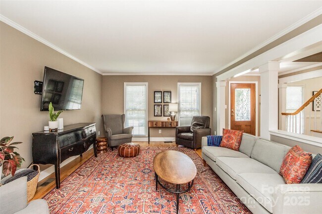 Foto del edificio - 5724 Ivygate Ln