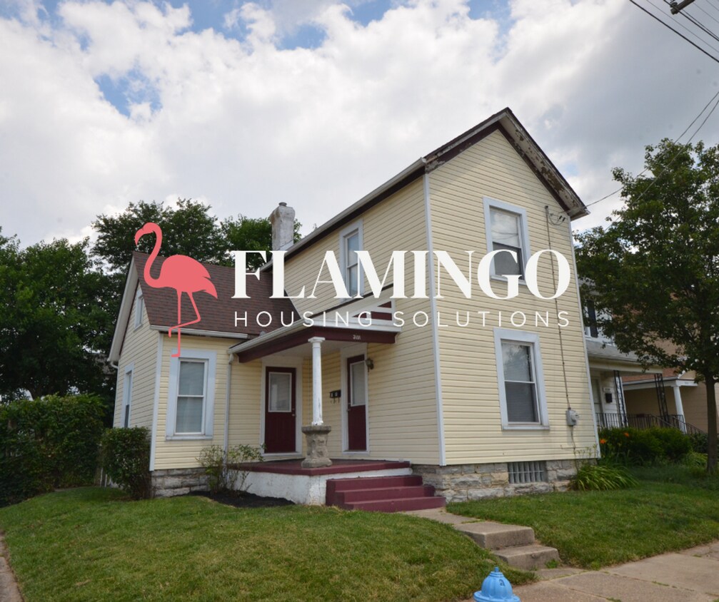 Foto principal - 3101 E 5th St