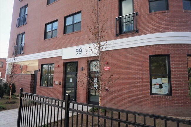 Foto del edificio - 99 Moody St