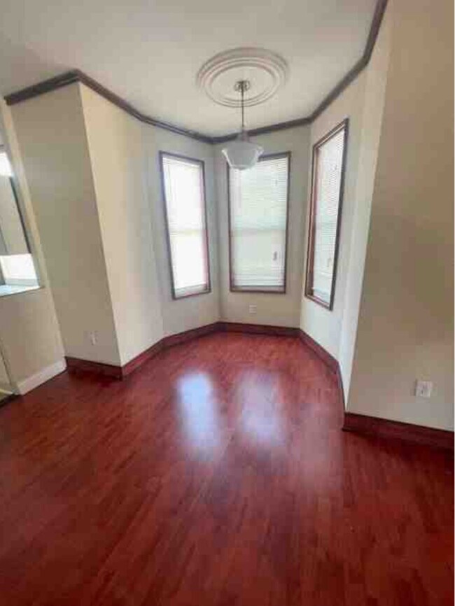 Foto del edificio - 2735 W North Ave