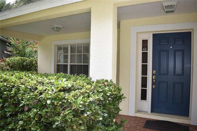 Building Photo - 2132 Brandon Park Cir