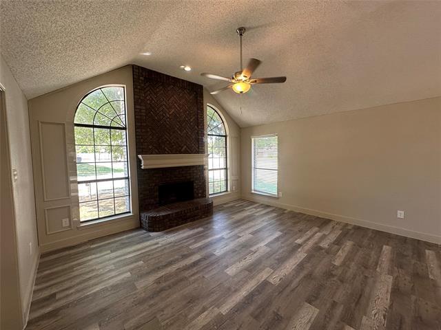 Foto del edificio - 1581 Glenmore Dr