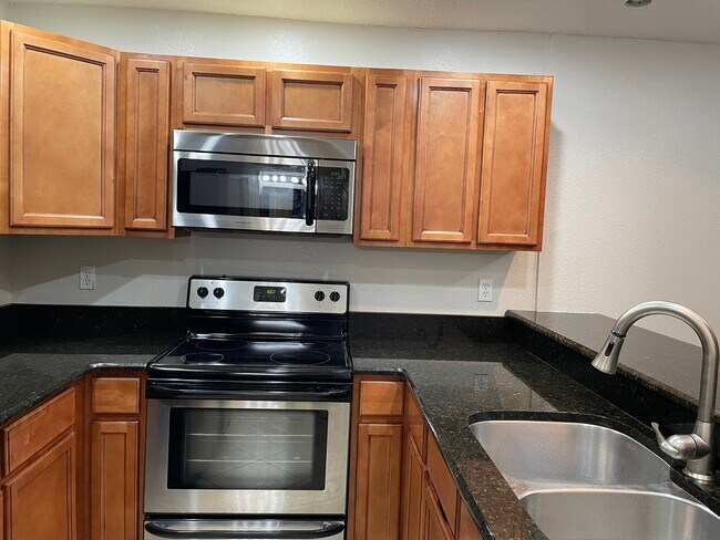 Foto del edificio - 733 Carpenters Way