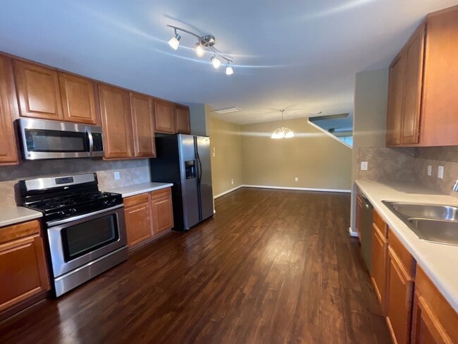 Building Photo - 21206 Shadow River Ln