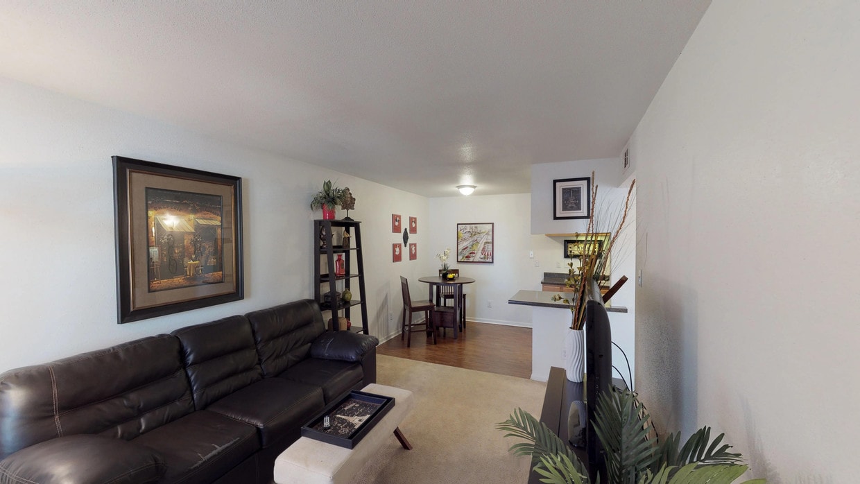 Photo - Pepper Tree Apartments
