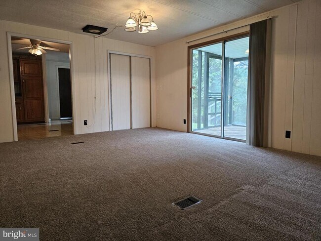Building Photo - 87 Proctor Ln