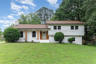 Building Photo - 2117 Emerywood Dr