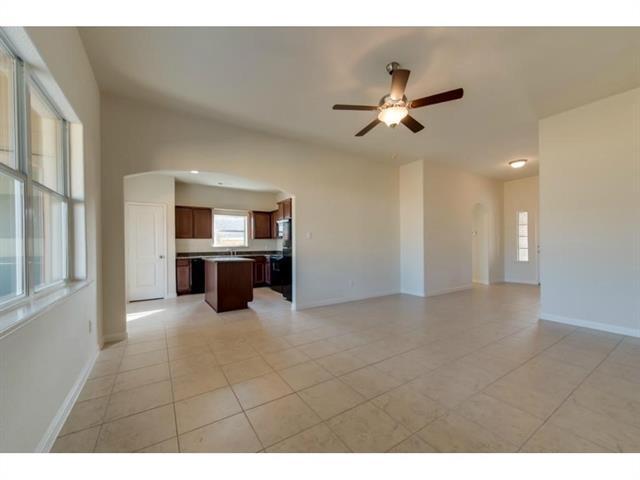 Building Photo - 1504 Persimmon Dr
