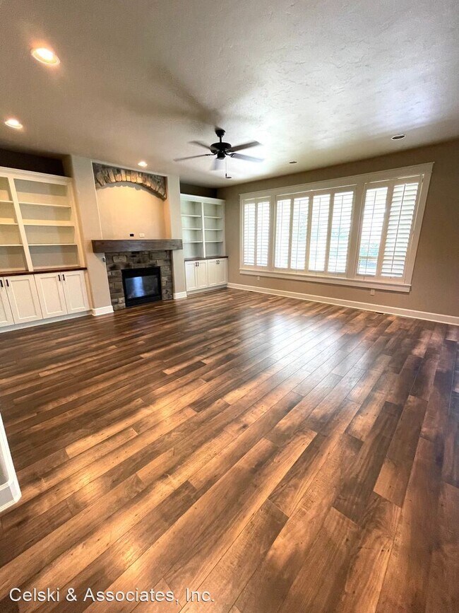 Building Photo - 3 br, 3 bath House - 1906 S Edison St