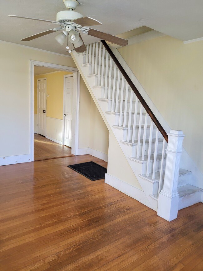 Front room - 68 Lime St