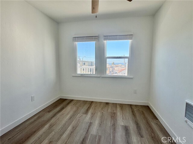 Foto del edificio - 908 Manhattan Ave