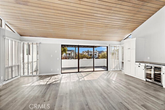 Building Photo - 421 Orchid Ave