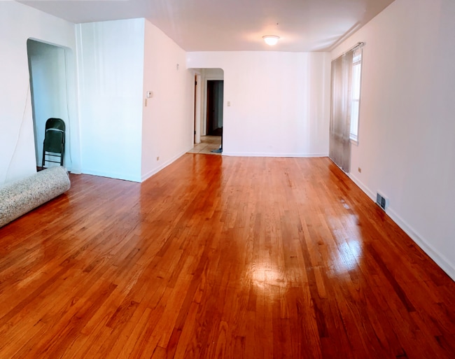 Photo - 6623 N California Ave Apartment