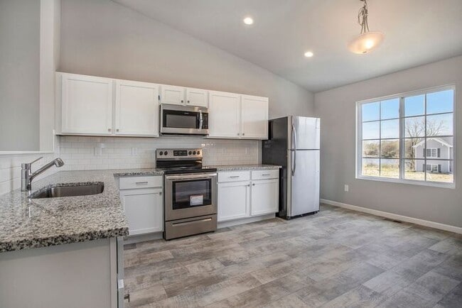 Building Photo - 8469 Sturtevant Ave