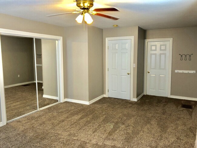 Foto del edificio - Perfect locale 3 Bed/2Bath Single Family H...