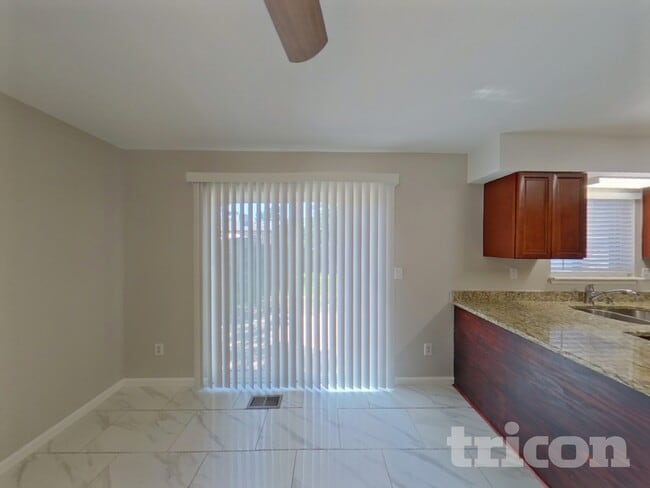 Foto del edificio - 3509 S Norfolk Way