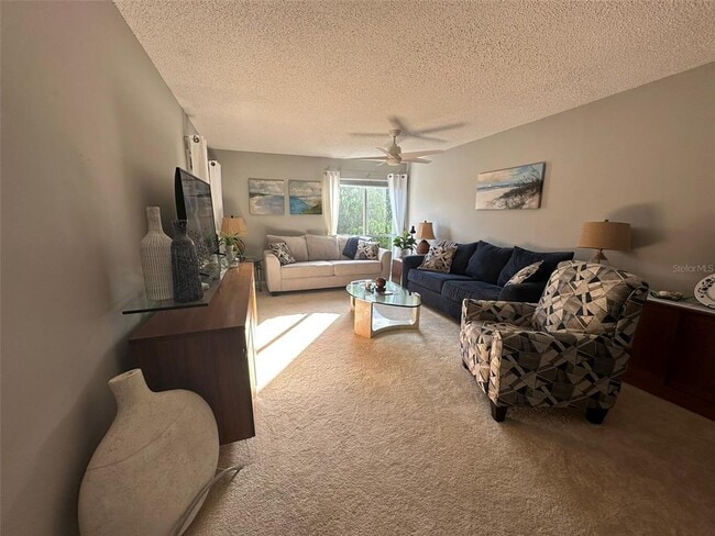 Foto del edificio - 514 Windrush Bay Dr