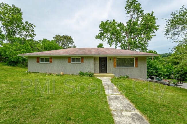 Foto del edificio - 1375 Orbit Dr