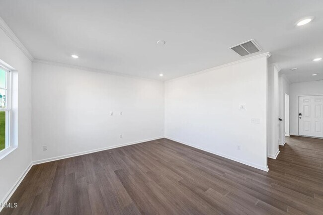 Building Photo - 716 Roy Adams Rd