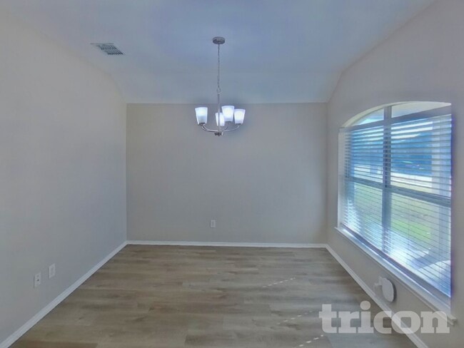 Building Photo - 111 Rockbrook Dr