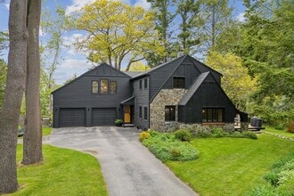 Building Photo - 31 Forest Rd