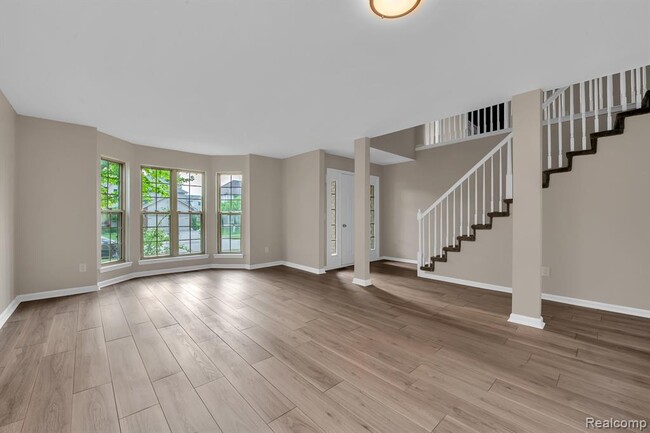 Foto del edificio - 48642 Brittany Parc Dr